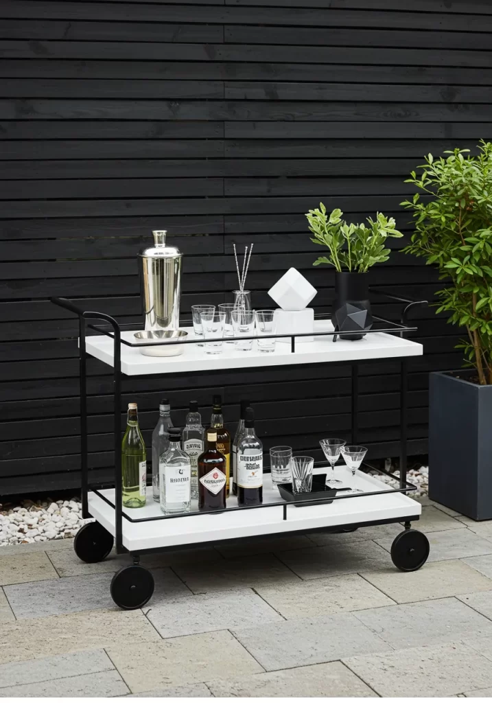 The Minimalist Monochrome Cart