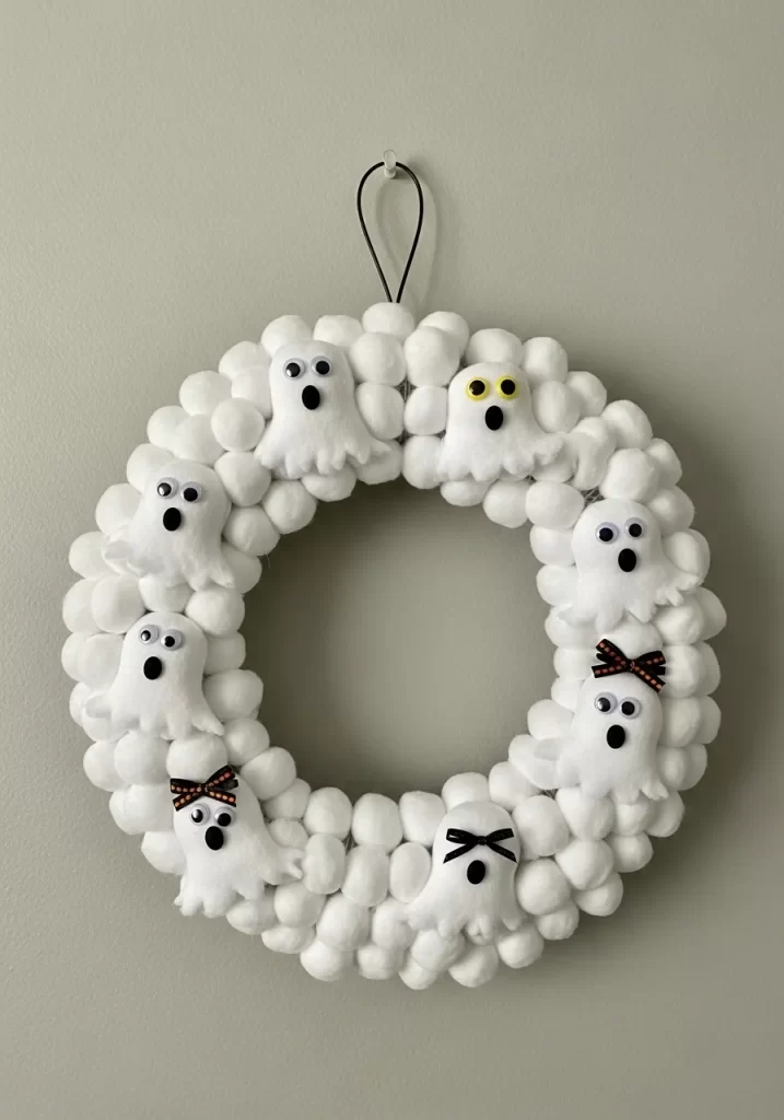 Googly-Eyed Ghost Wreath