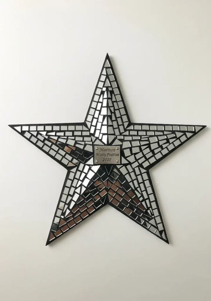 DIY Christmas Ornaments	