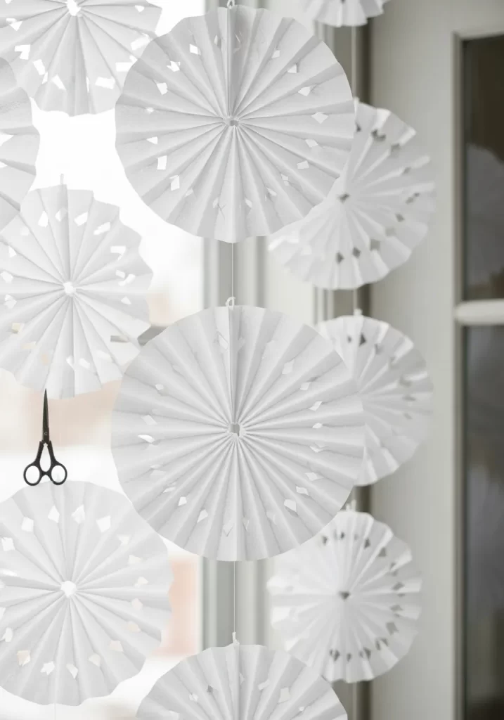 Last-Minute Holiday Decor	